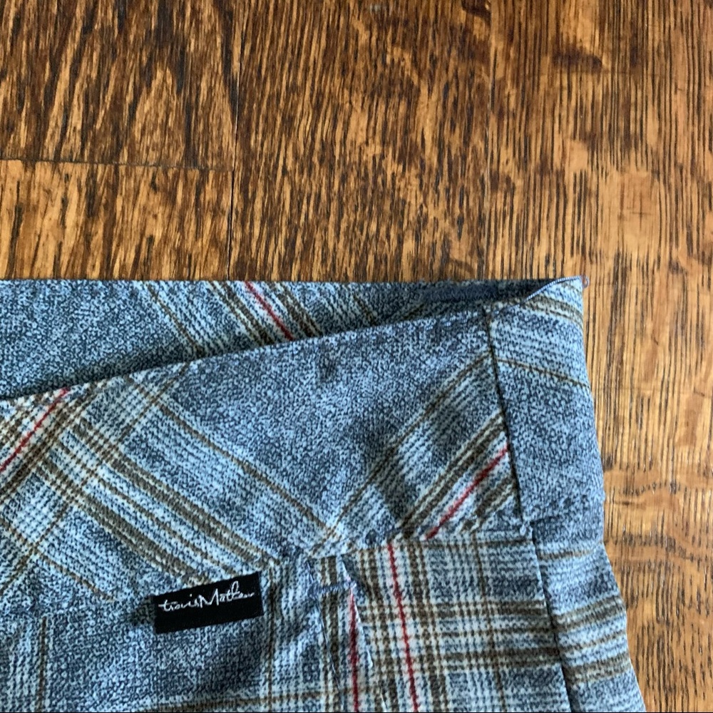 Travis Matthew Shorts - image 3